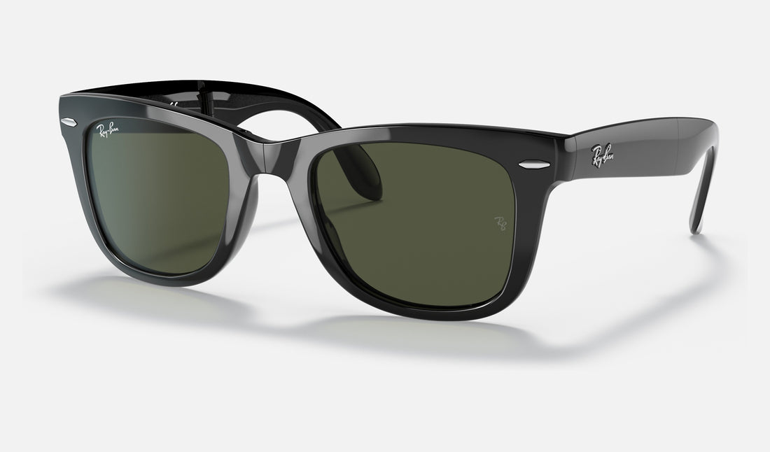 Ray-Ban Folding Wayfarer RB4105 — Black / G-15 Green — quarter view