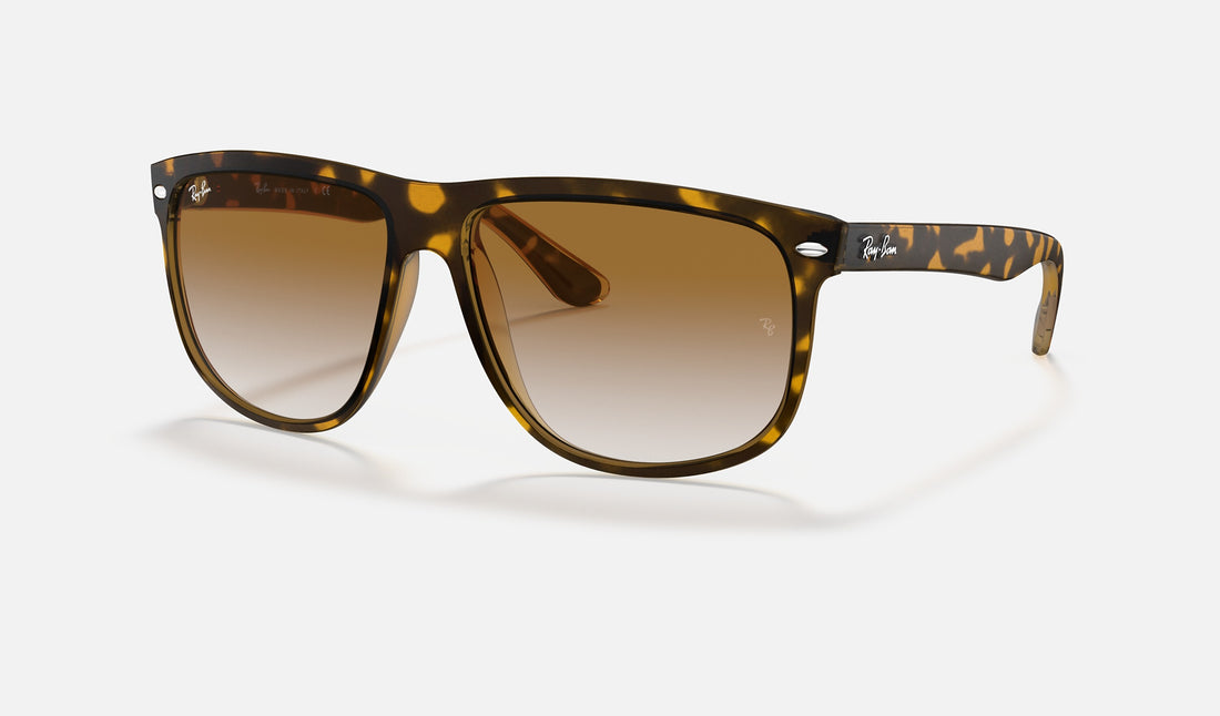 Ray-Ban Boyfriend RB4147 — Light Havana / Light Brown Gradient — quarter view