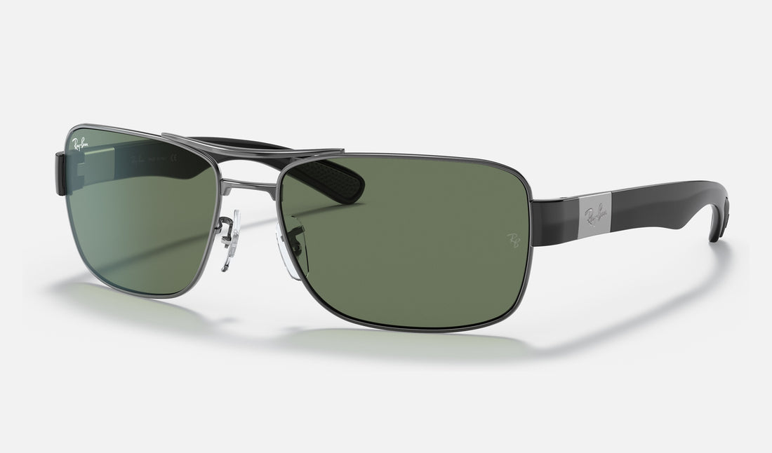 Ray-Ban RB3522 — Gunmetal / Green — quarter view
