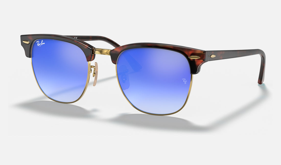 Ray-Ban Clubmaster RB3016 — Red Havana / Blue Flash — quarter view
