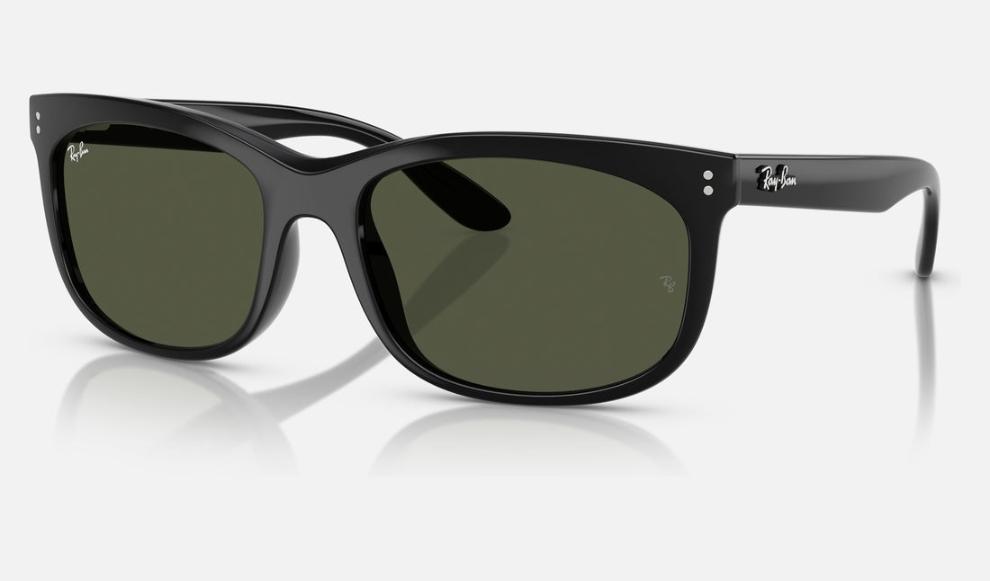 Ray-Ban Balorette RB2389 — Black / G-15 Green — quarter view