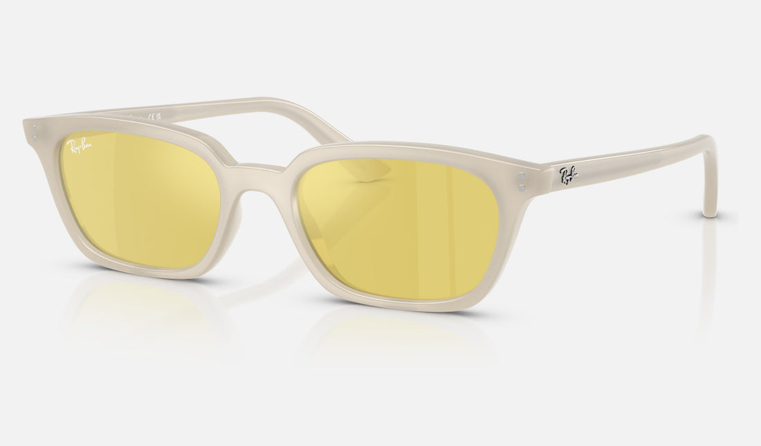 Ray-Ban Zaya RB4456F — Cloudy Warm White / Yellow Mirror Flash Gold — quarter view