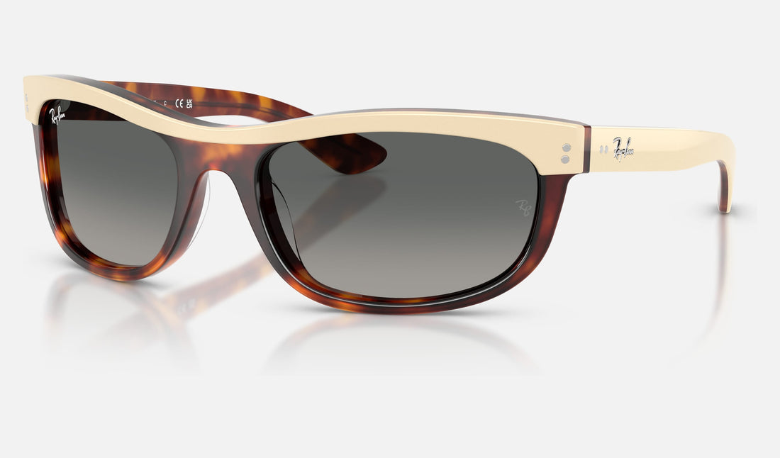 Ray-Ban Balorama RB2489 — Beige Havana / Gradient Grey — quarter view