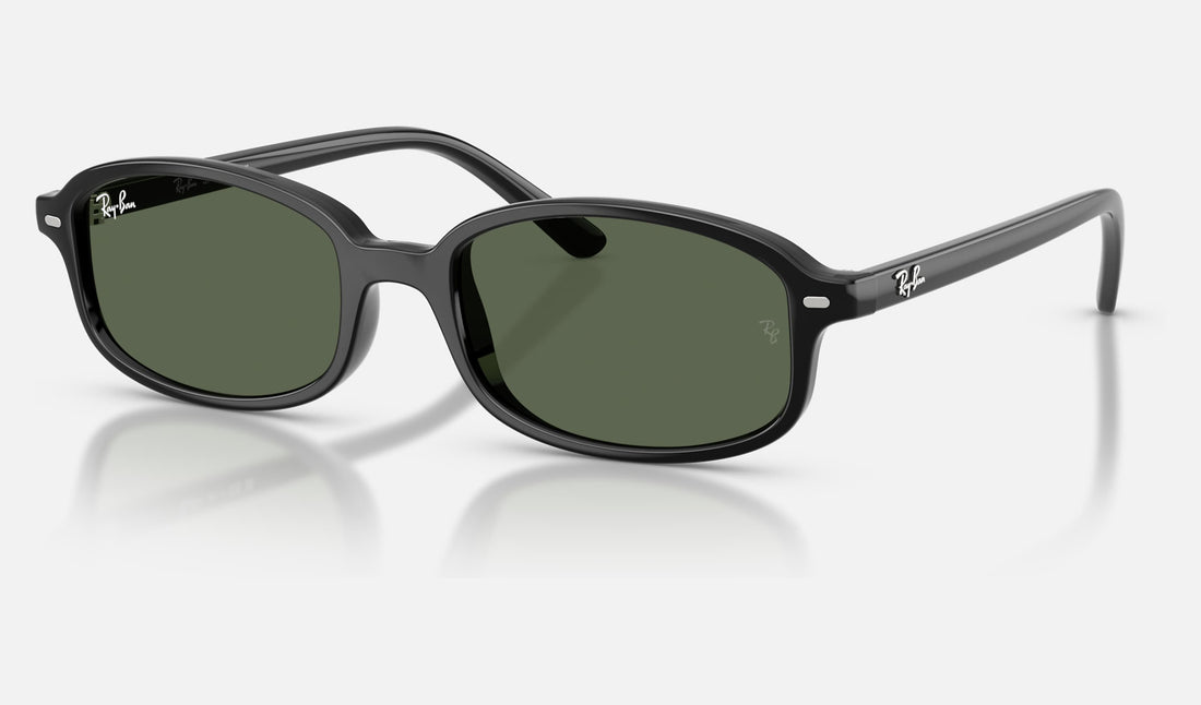 Ray-Ban Junior RJ9132S — Black / Dark Green — quarter view