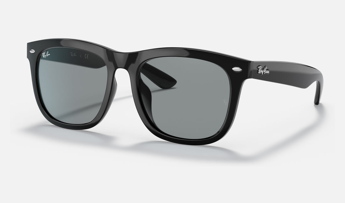 Ray-Ban RB4260D — Black / Dark Grey Classic — quarter view