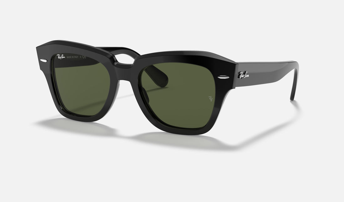 Ray-Ban State Street RB2186 — Black / G-15 Green — quarter view