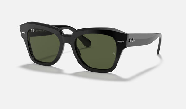 Ray-Ban State Street RB2186 — Black / G-15 Green — quarter view