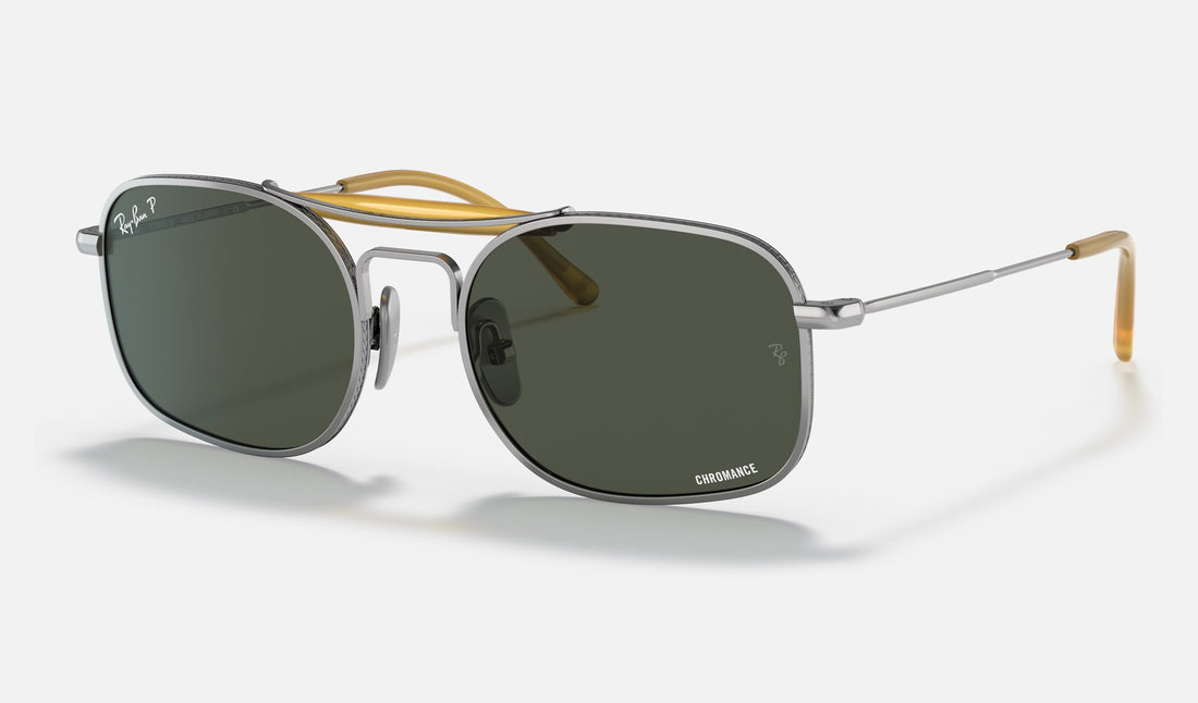 Ray-Ban RB8062 — Silver / Polarized Dark Green Classic — quarter view