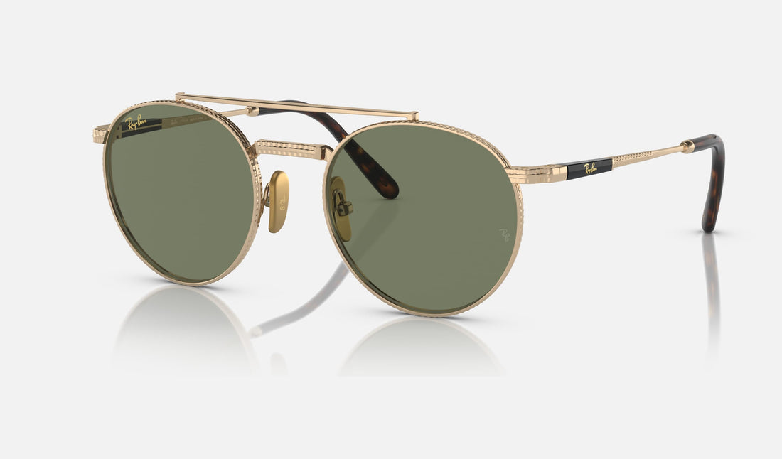 Ray-Ban Round Ii Titanium RB8237 — Arista Gold / Green — quarter view