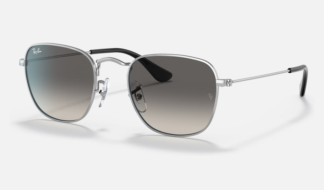 Ray-Ban Junior Junior Frank RJ9557S — Silver / Grey Gradient — quarter view