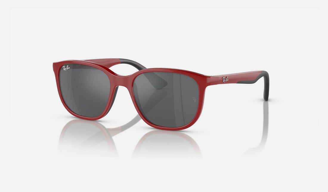 Ray-Ban Junior RJ9078S — Red on Black / Silver/grey — quarter view